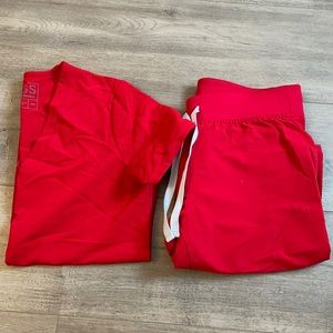 Pop Red figs! Casma top & Livingston bottom